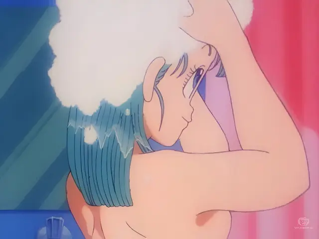 Bulma en la ducha en el episodio 6 de Dragon Ball