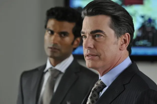 Peter Gallagher como Arthur Campbell en Covert Affairs