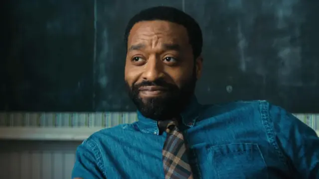 La vida de Chuck (2024) - Marty Anderson (Chiwetel Ejiofor)