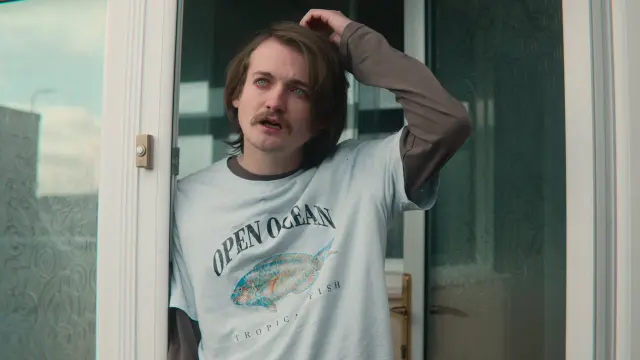 Jack Gleeson como Dodgy Mo en Sex Education