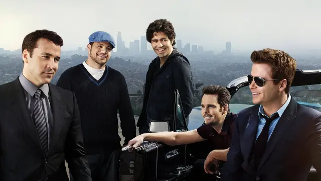 Adrian Grenier (centro) en el cartel de Entourage: El séquito