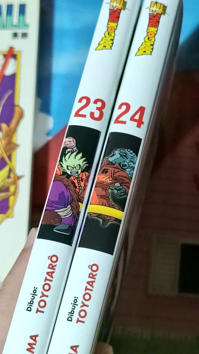 El lomo exclusivo de Dragon Ball Super en España