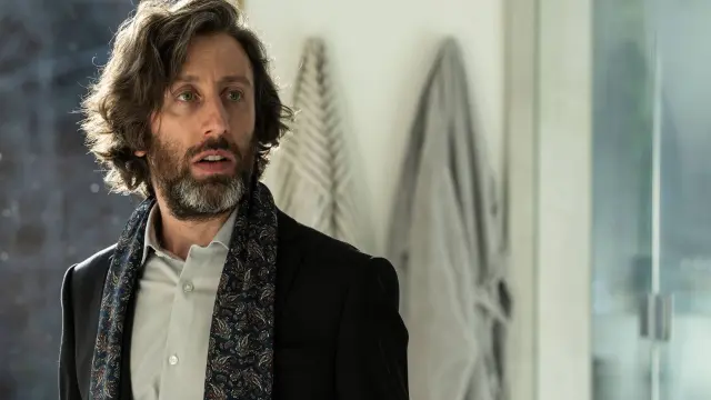 The Audacity - Martin Phister (Simon Helberg)