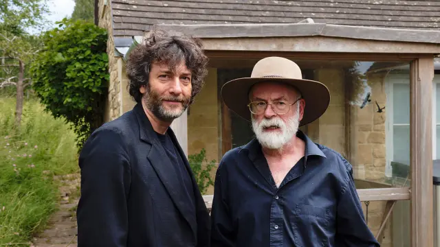 Neil Gaiman y Terry Pratchett