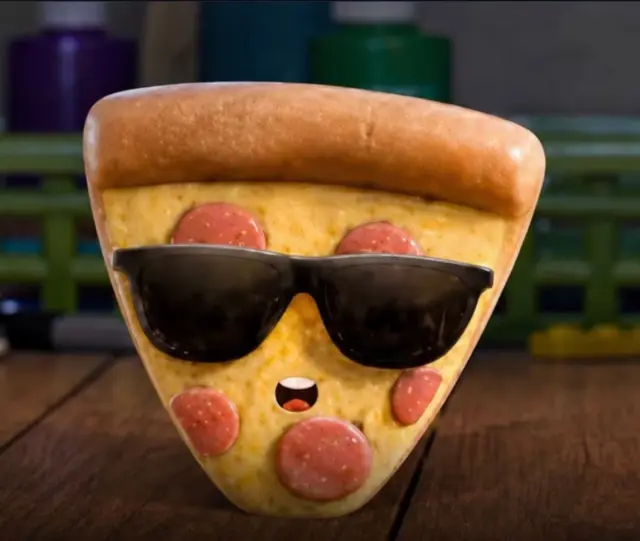 Toy Story 5 (2026) - Pizza con Gafas de Sol