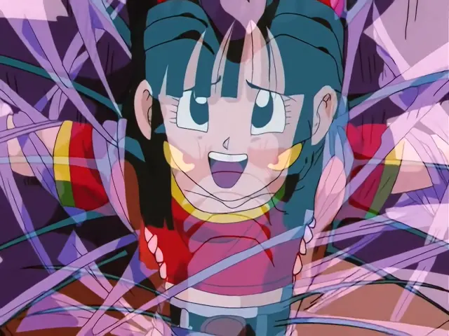 Goku lanza un Kame Hame Ha x10 contra Pan y Chi Shinron