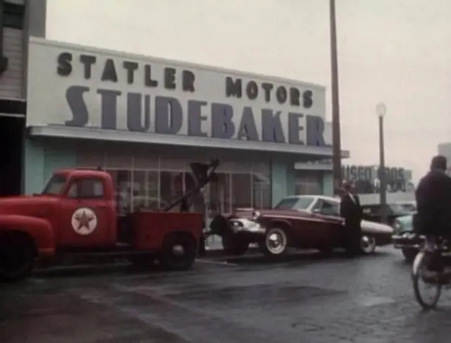 Regreso al futuro II - Concesionario de Studebaker Statler
