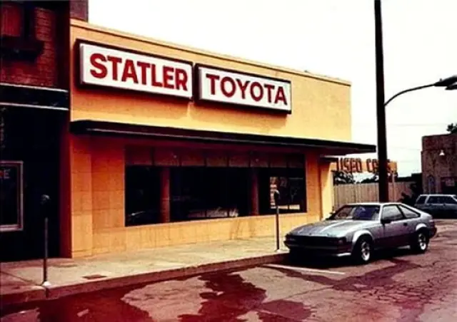 Regreso al futuro - Concesionario de Statler Toyota