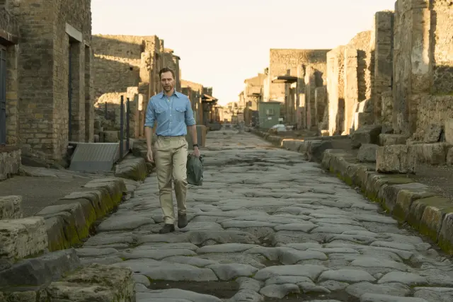 Pompeya antes del desastre, con Tom Hiddleston