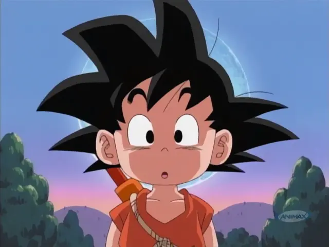 Arale vence a Goku convertido en Ohzaru