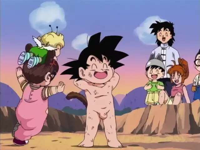 Arale vence a Goku convertido en Ohzaru
