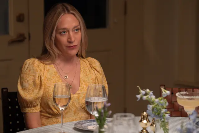 THE FIVE STAR WEEKEND -- Pictured: Chloë Sevigny as Tatum -- (Photo by: Greg Gayne/PEACOCK)