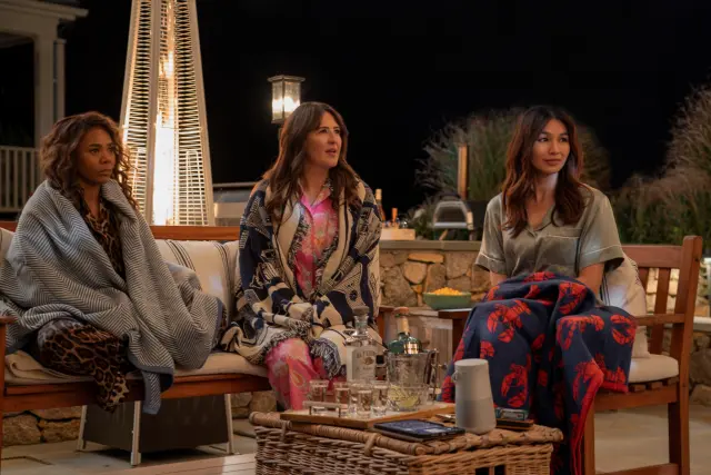 THE FIVE STAR WEEKEND -- Pictured: (l-r) Regina Hall as Dru-Ann, D’Arcy Carden as Brooke, Gemma Chan as Gigi -- (Photo by: Seacia Pavao/PEACOCK)