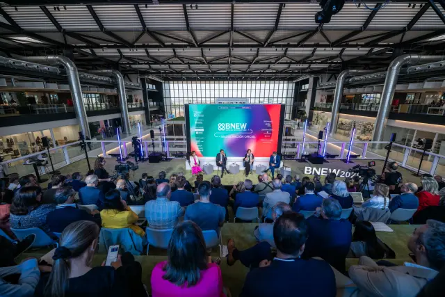 El evento combina digitalización y presencialidad.