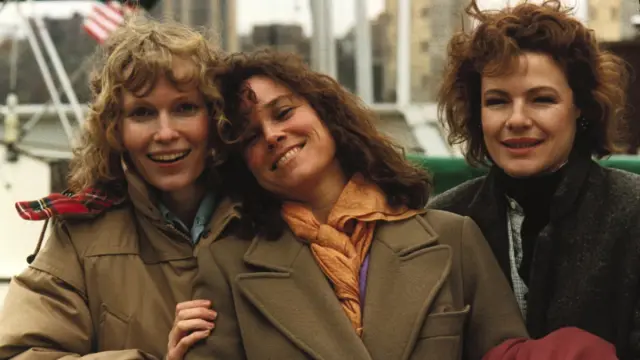 Dianne Wiest (dcha.) en Hannah y sus hermanas (1986)