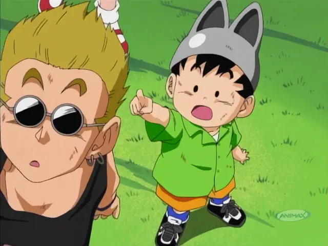 Los soldados de la Red Ribbon acorralan a Goku y Arale