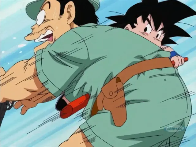 Los soldados de la Red Ribbon acorralan a Goku y Arale