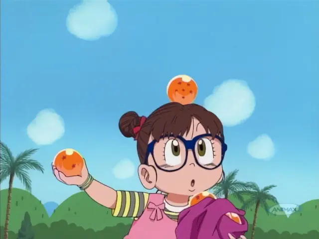 Arale vence al General Blue y Goku reúne las 7 Bolas de Dragón
