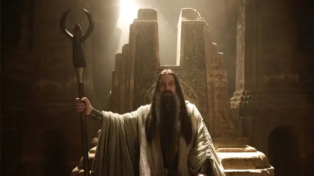 Los anillos de poder - Mago Oscuro (Ciarán Hinds)