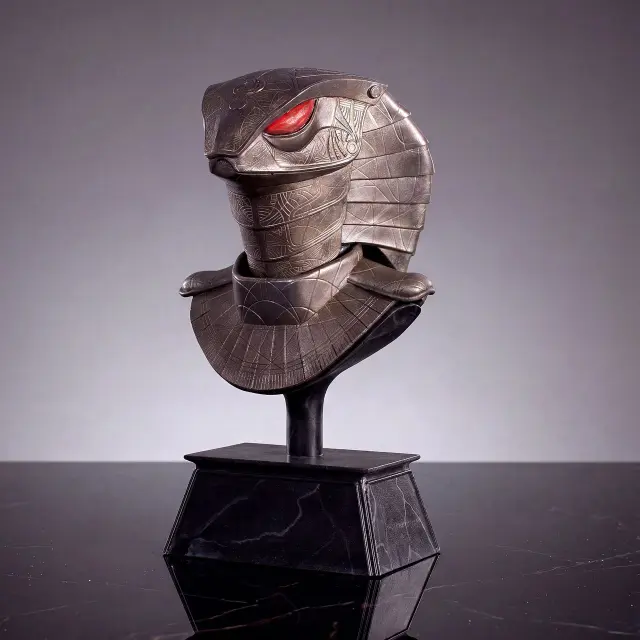 Réplica del casco de la Guardia de la Serpiente de Stargate SG-1