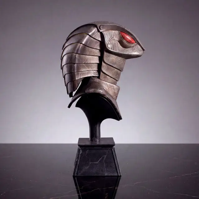 Réplica del casco de la Guardia de la Serpiente de Stargate SG-1